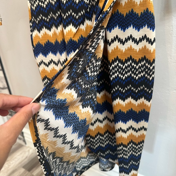 Olive Tree Multi Color Flattering Pattern Dress - Picture 5 of 6